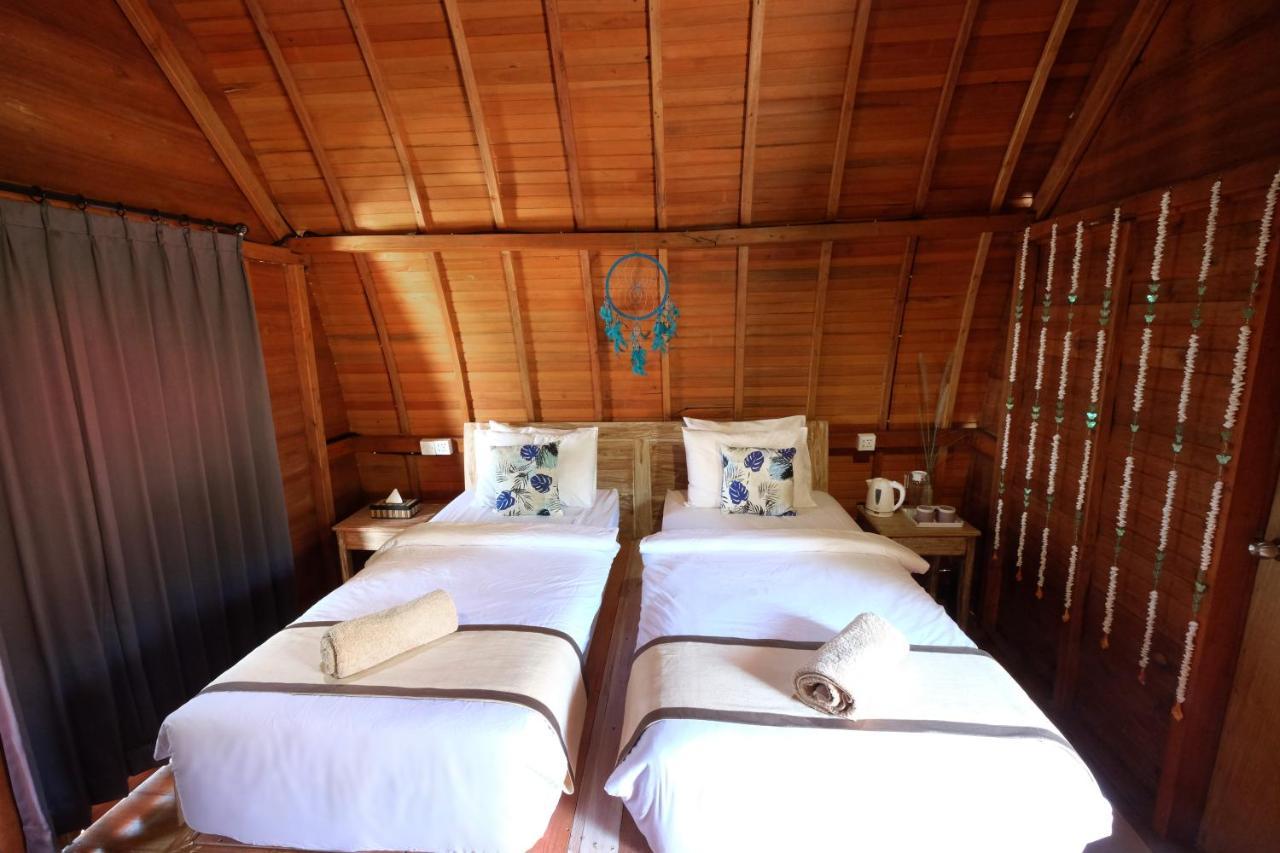 Adara Beach Huts Batununggul 外观 照片